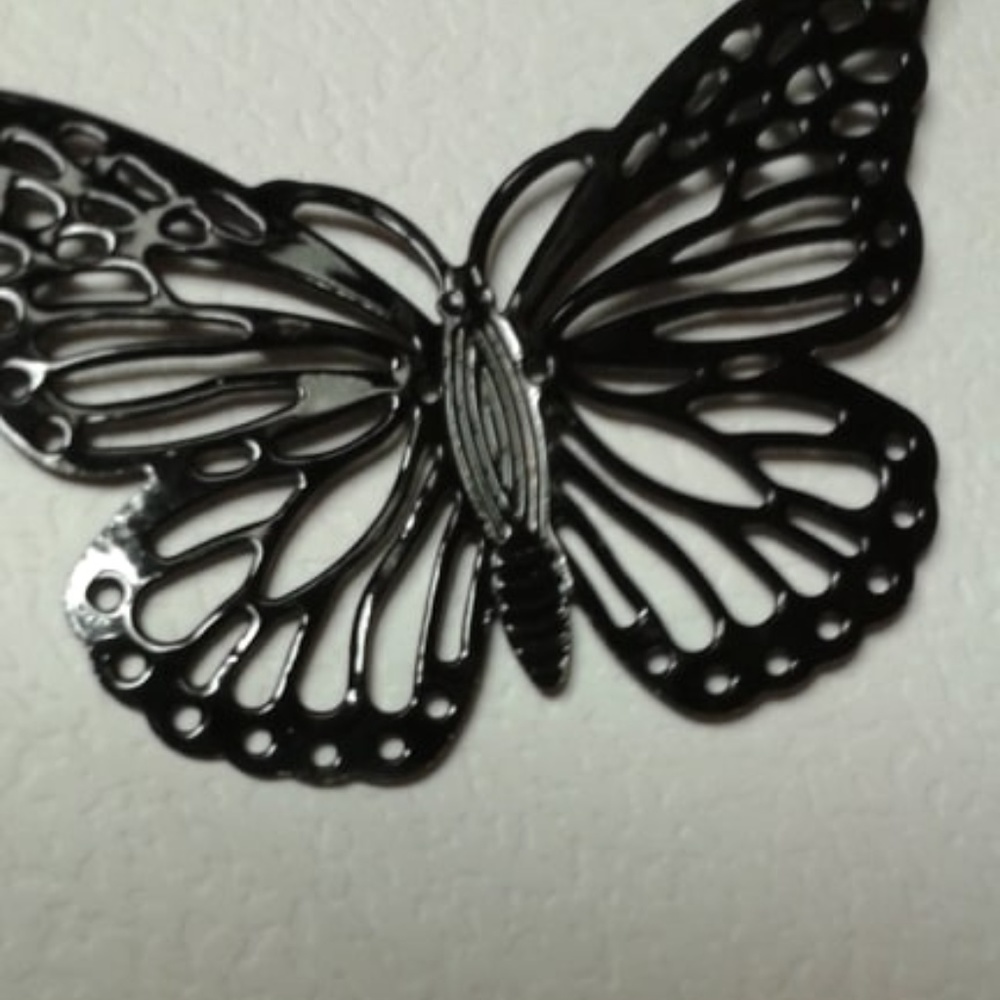 Butterfly Necklace - Picture 2 of 3